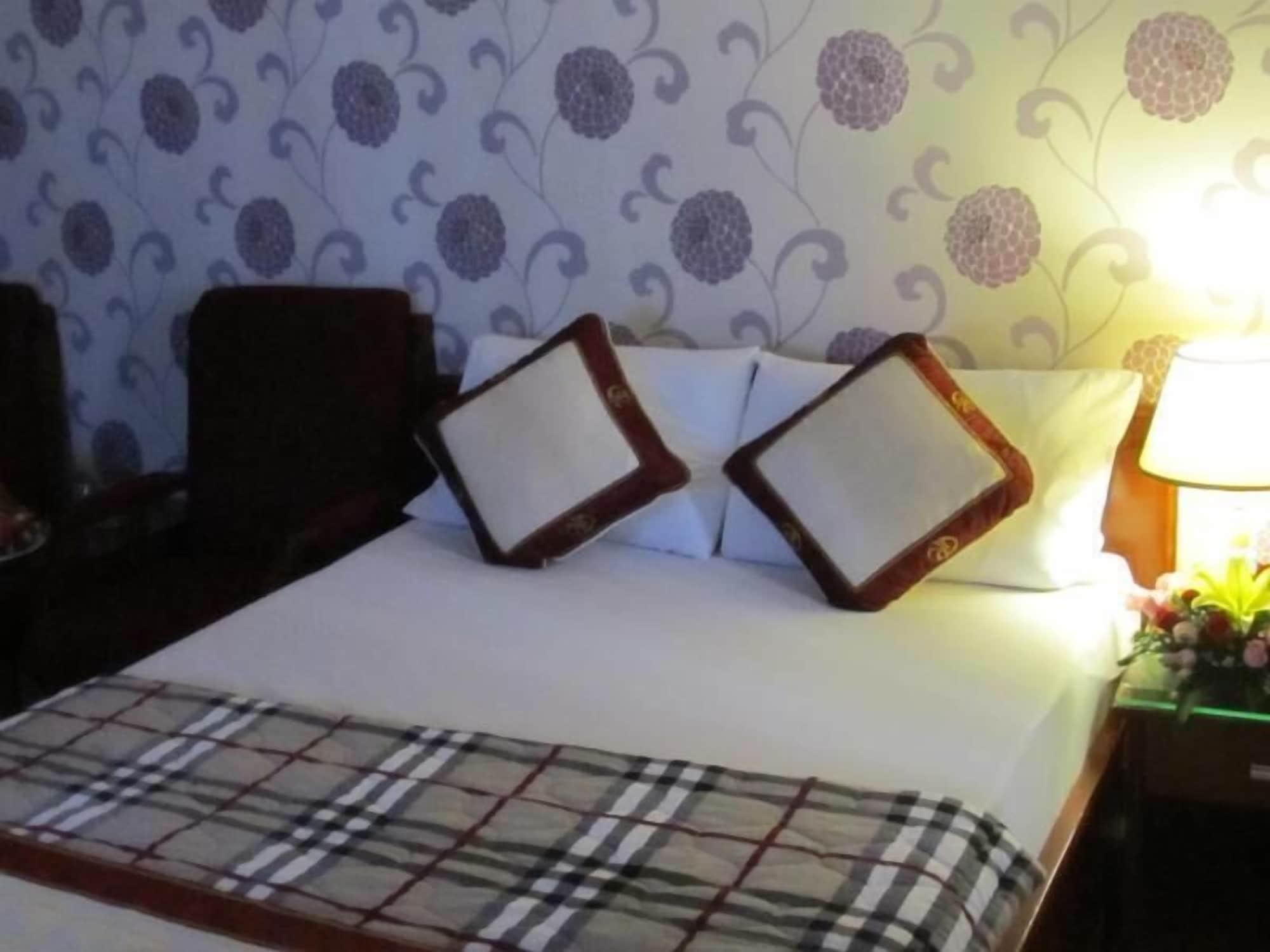 Khach San Trung Mai Hotel Bandar Ho Chi Minh Luaran gambar