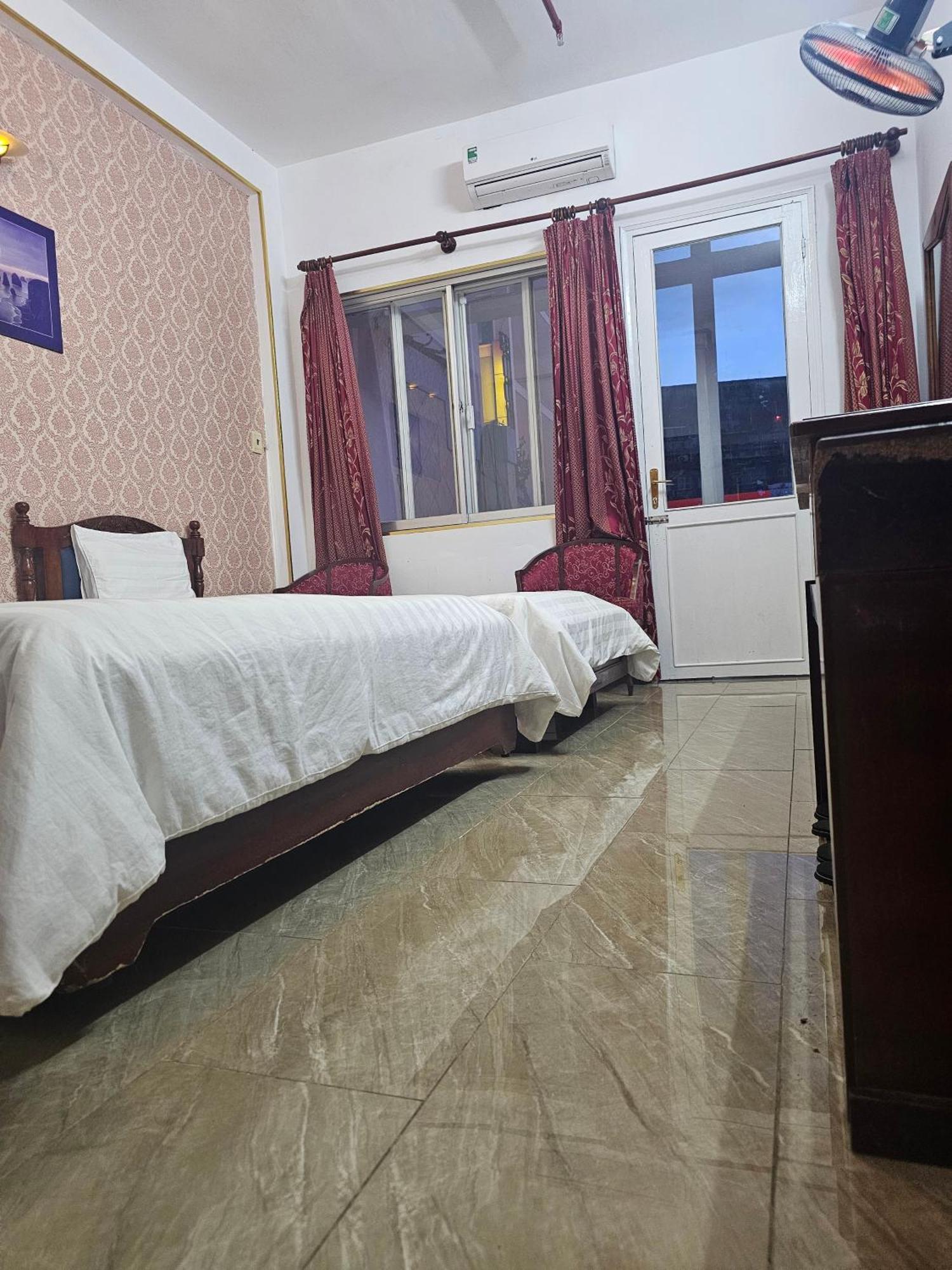 Khach San Trung Mai Hotel Bandar Ho Chi Minh Luaran gambar