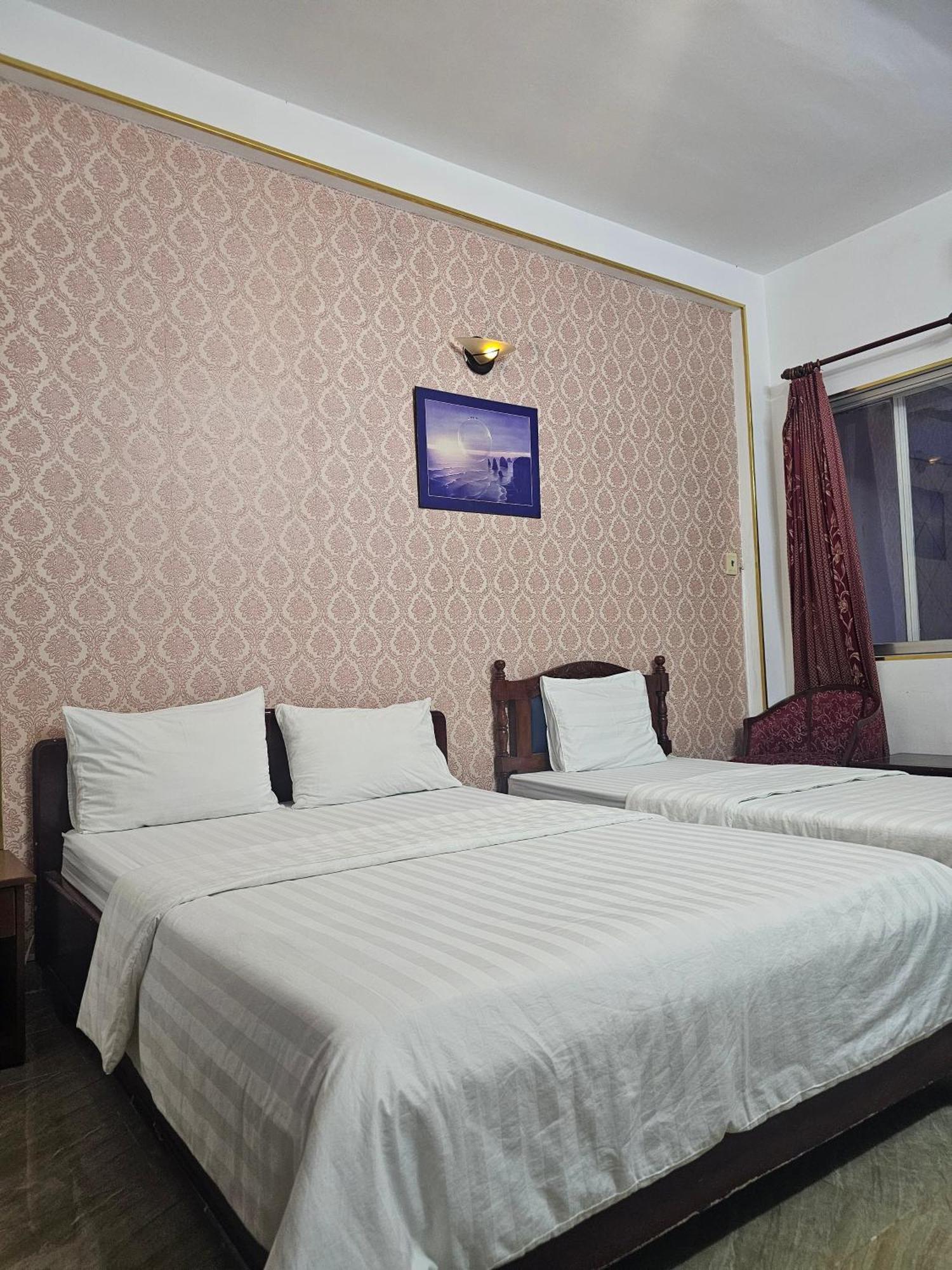 Khach San Trung Mai Hotel Bandar Ho Chi Minh Luaran gambar