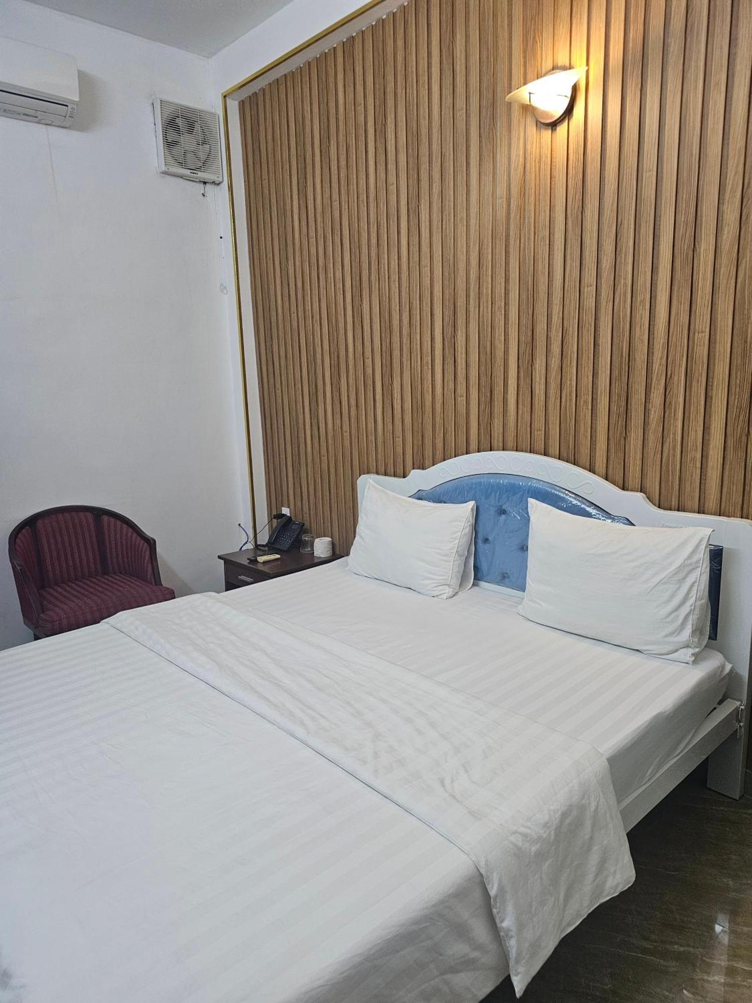 Khach San Trung Mai Hotel Bandar Ho Chi Minh Luaran gambar