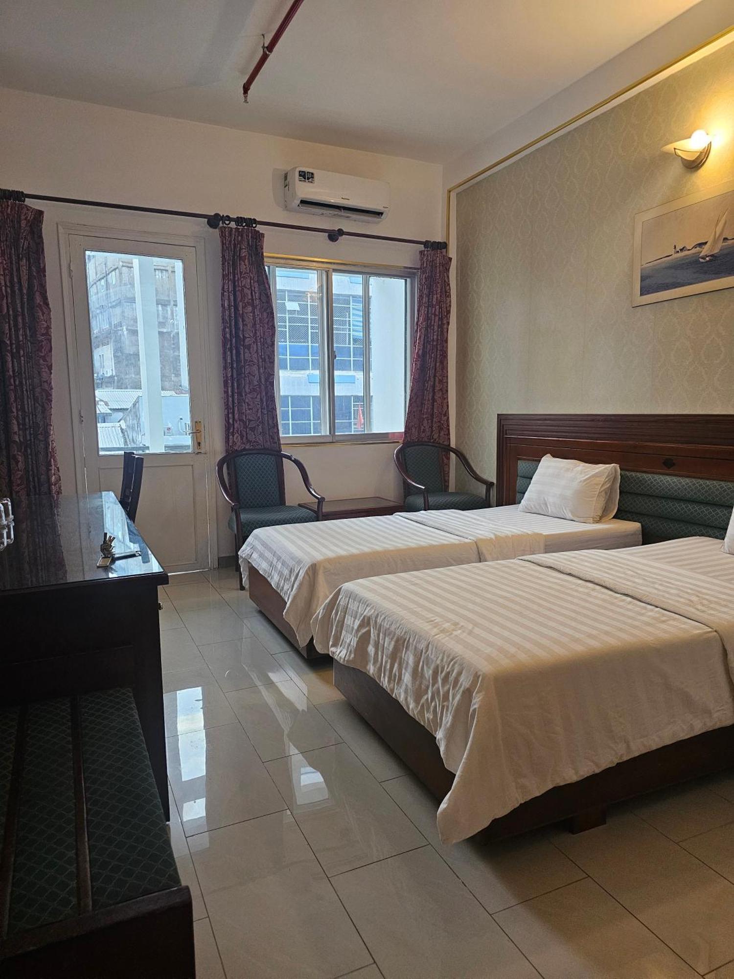 Khach San Trung Mai Hotel Bandar Ho Chi Minh Luaran gambar