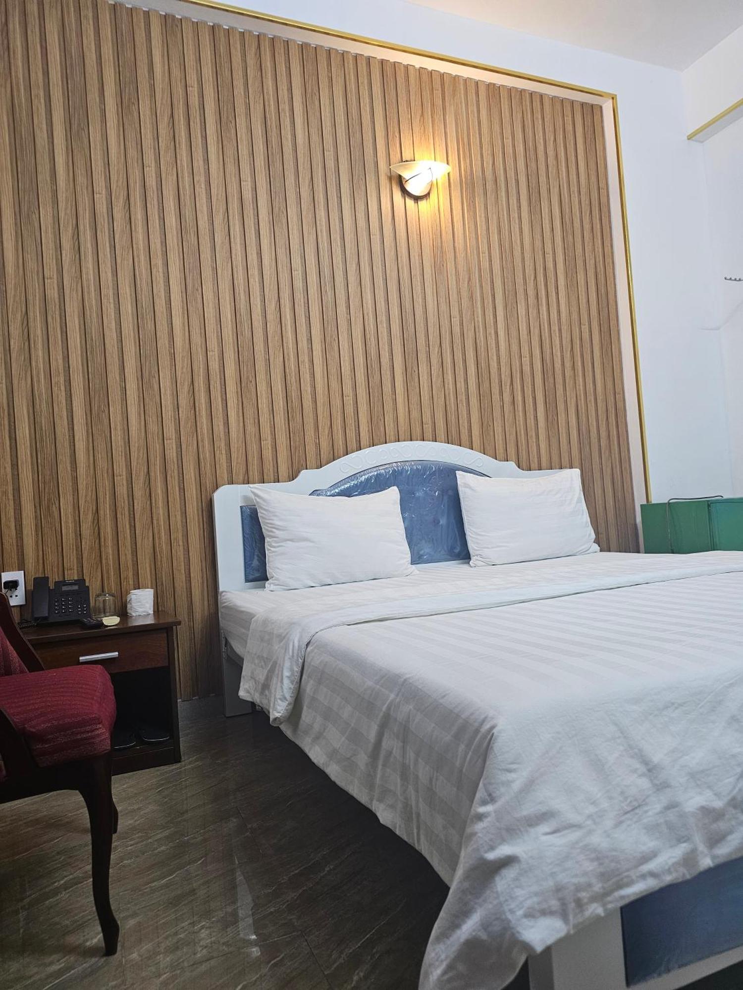 Khach San Trung Mai Hotel Bandar Ho Chi Minh Luaran gambar